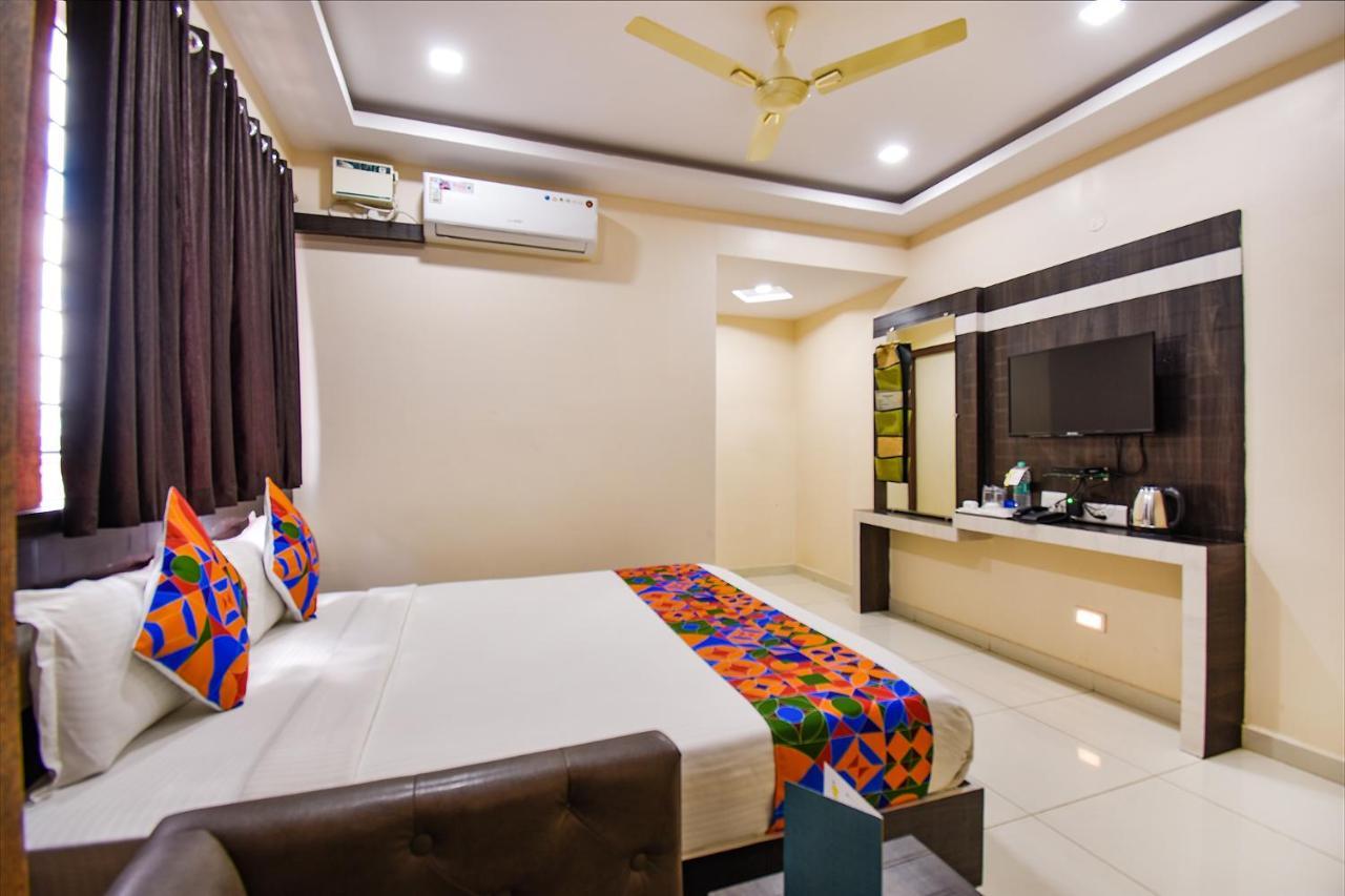 Fabhotel Rotano Suites - Yelahanka 벵갈루루 외부 사진
